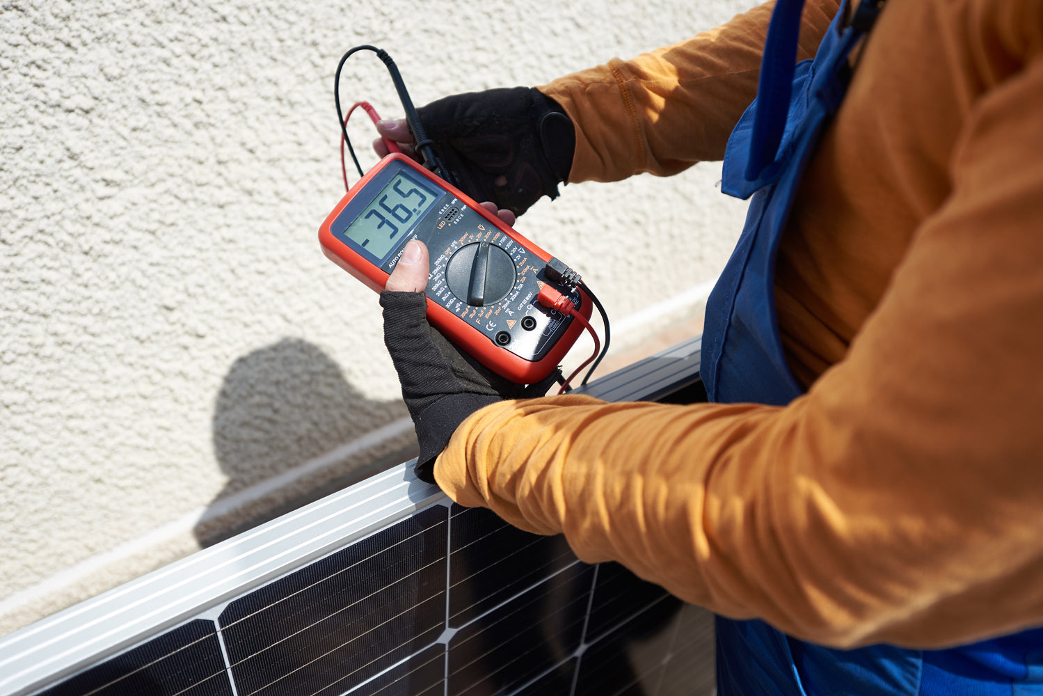 How to test solar panel condition and performance